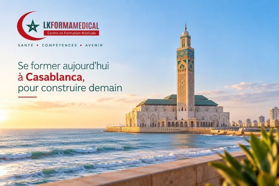 Casablanca et la mosquée Hassan II au coucher du soleil
